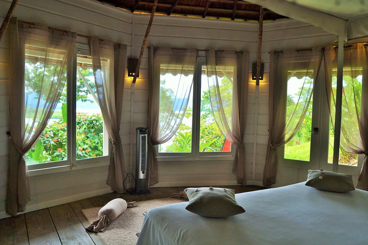 Nathylodge Bocas Town Bagian luar foto