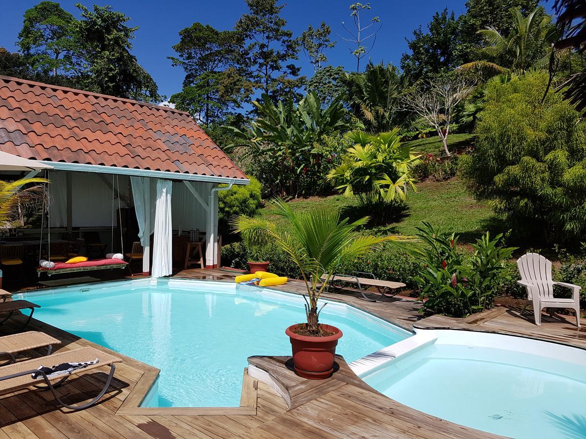 Nathylodge Bocas Town Bagian luar foto