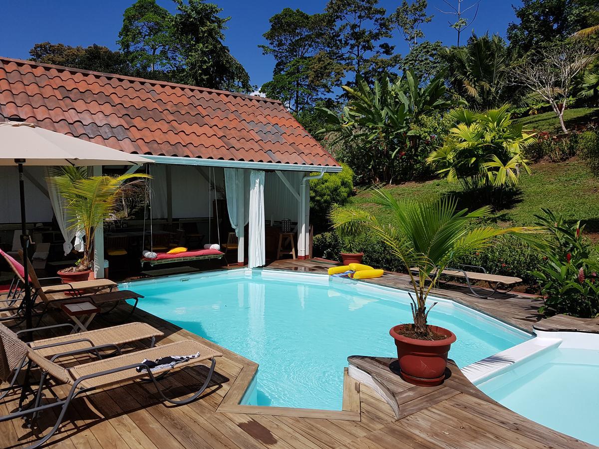 Nathylodge Bocas Town Bagian luar foto