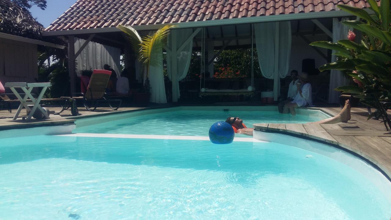 Nathylodge Bocas Town Bagian luar foto