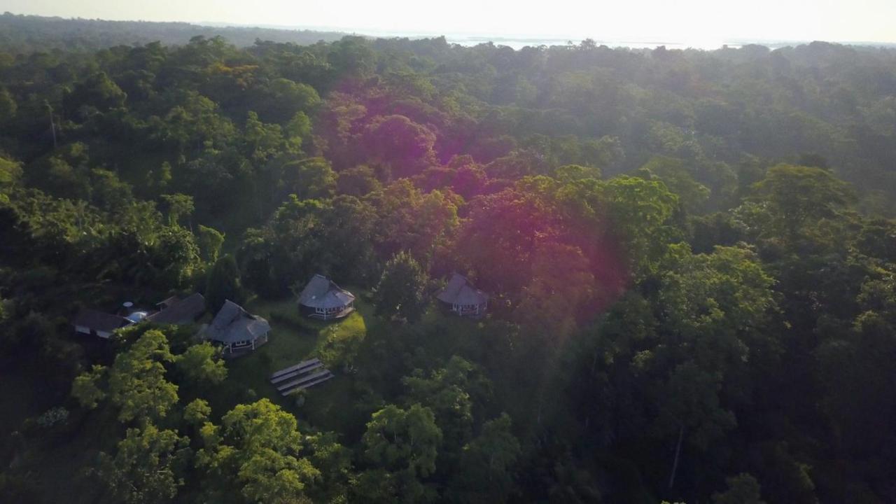 Nathylodge Bocas Town Bagian luar foto